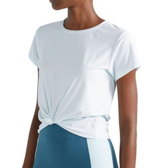 We Over Me Tops - We Over Me Bandier Foundation Barely Blue Crewneck Short Sleeve Active Tee